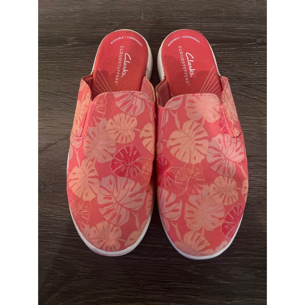 Clarks Cloudsteppers Breeze Shore Pink Tropical Palm Leaf Mules Women's  7.5W